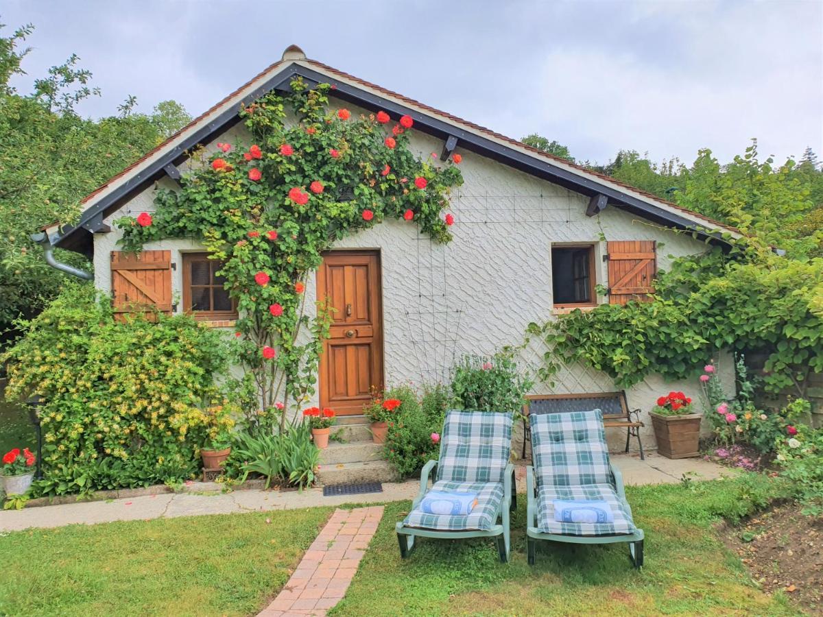 Aux Marguerites Villa Sainte-Genevieve-les-Gasny Exterior photo